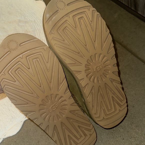 Ugg Tasman slippers olive - Picture 3 of 3